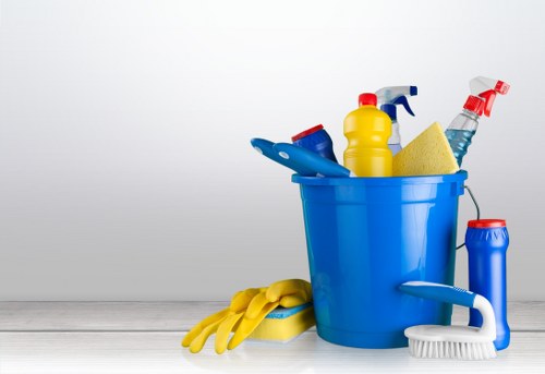 On-site curtain cleaning in an SW12 property with access considerations